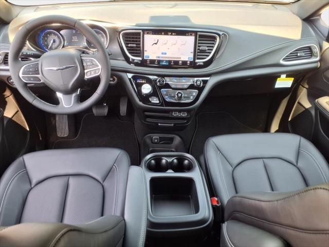 new 2025 Chrysler Pacifica car, priced at $40,499