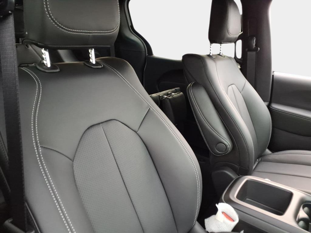new 2026 Chrysler Pacifica car, priced at $36,239