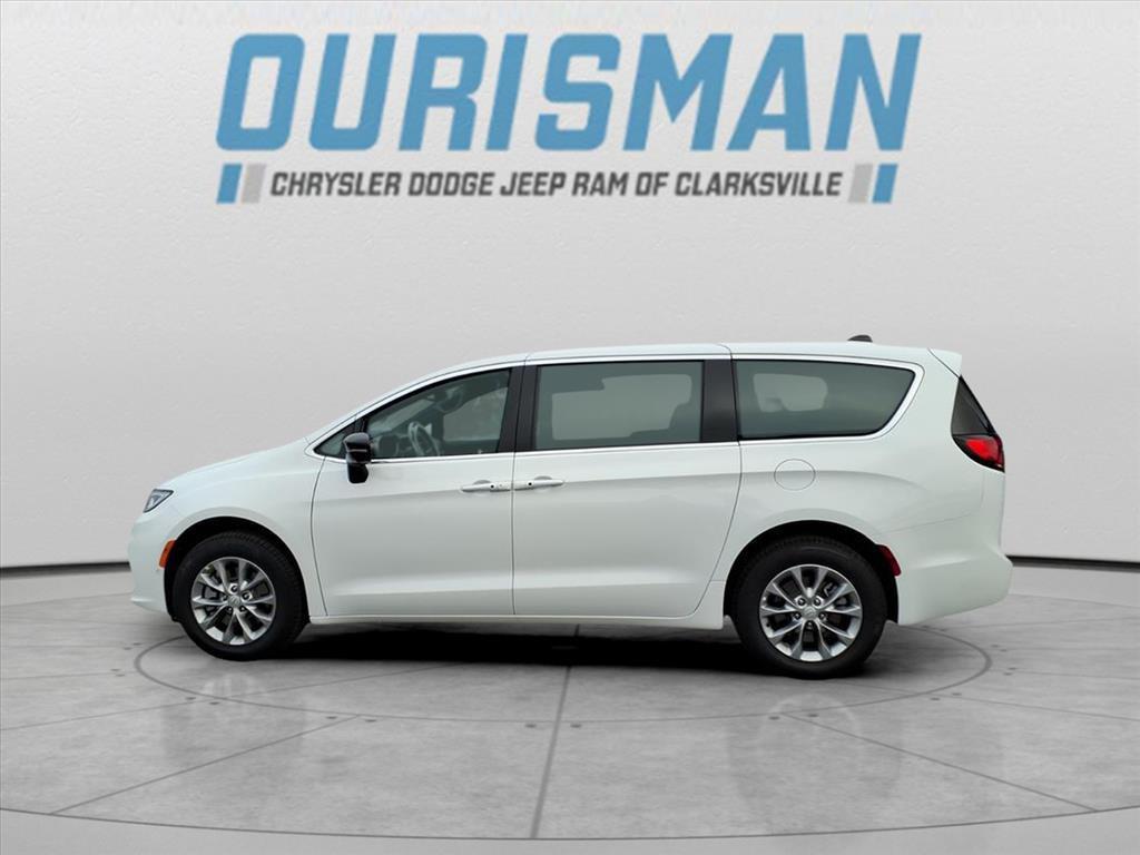 new 2026 Chrysler Pacifica car, priced at $36,239