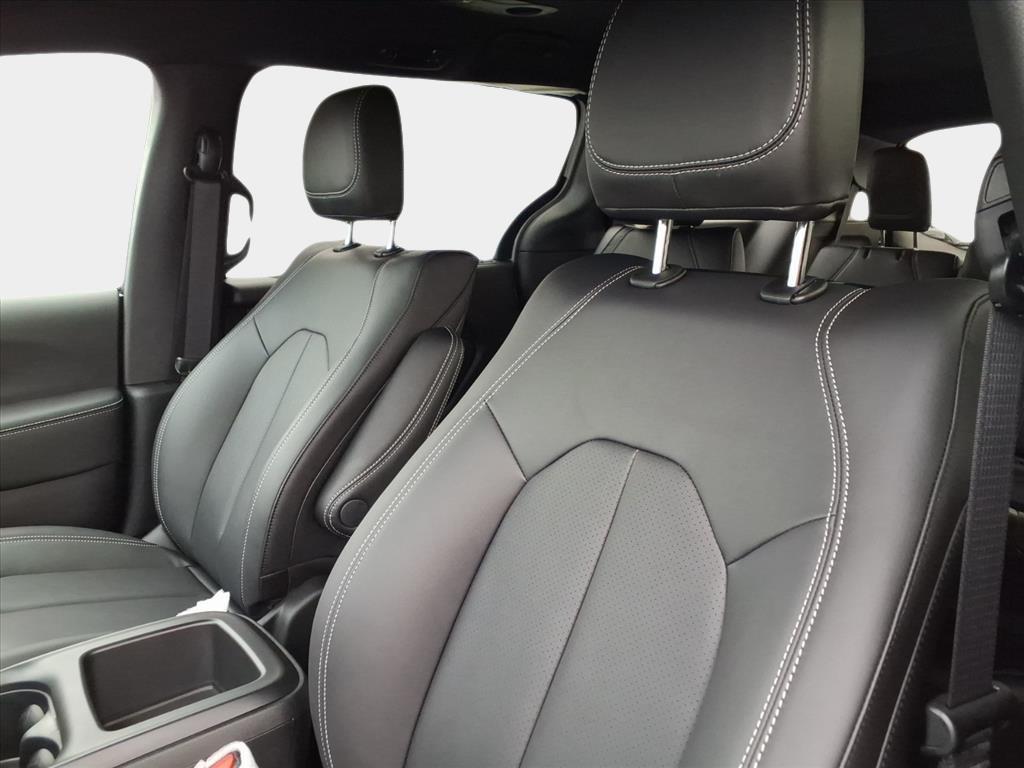 new 2026 Chrysler Pacifica car, priced at $36,239