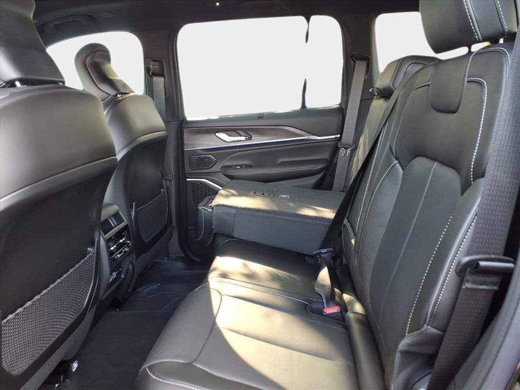 new 2025 Jeep Grand Cherokee car, priced at $54,708