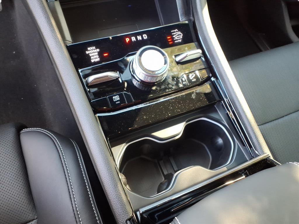 new 2025 Jeep Grand Cherokee car, priced at $54,708