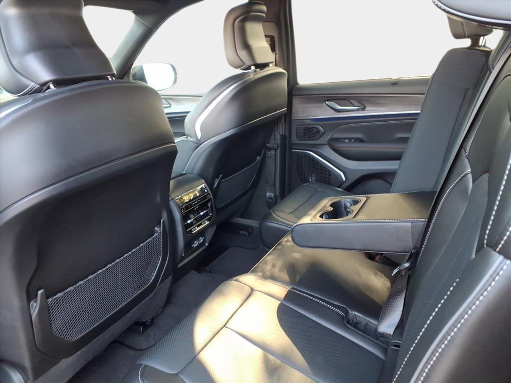 new 2025 Jeep Grand Cherokee L car, priced at $67,985