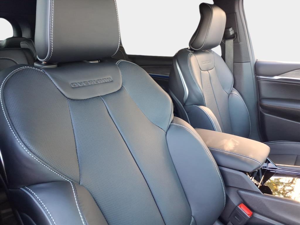 new 2025 Jeep Grand Cherokee L car, priced at $67,985