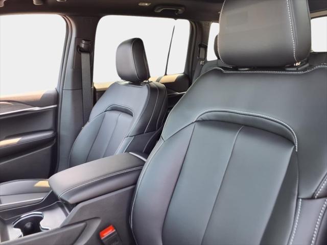 new 2025 Jeep Grand Cherokee car, priced at $39,848