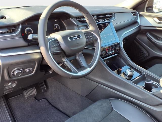 new 2025 Jeep Grand Cherokee car, priced at $40,483