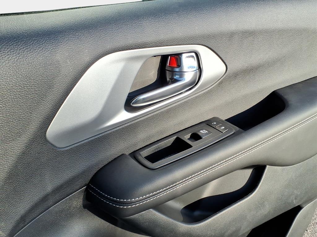 new 2026 Chrysler Pacifica car, priced at $46,357