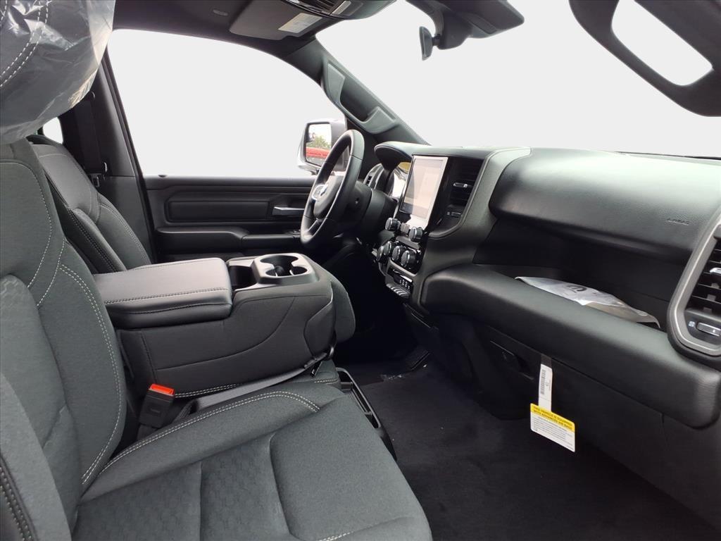 new 2025 Ram 1500 car, priced at $45,114