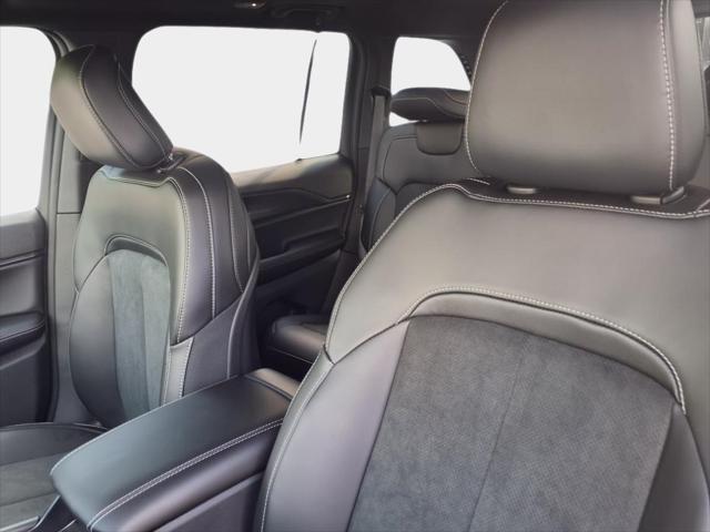 new 2025 Jeep Grand Cherokee car, priced at $36,765