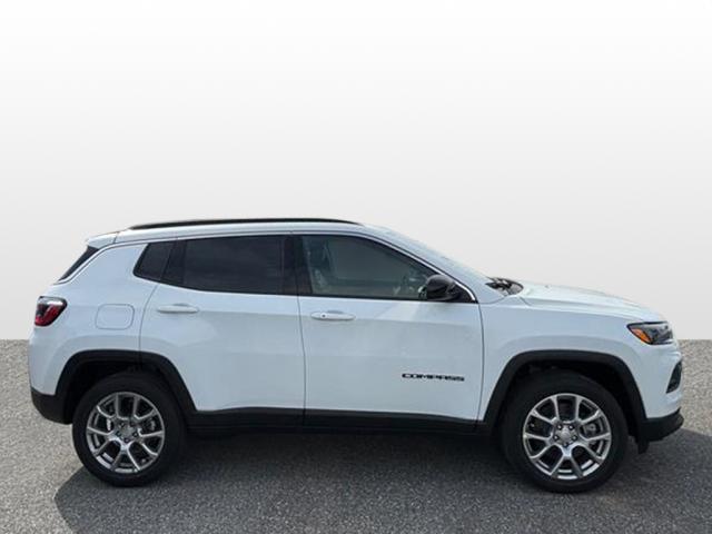 new 2024 Jeep Compass car, priced at $26,912