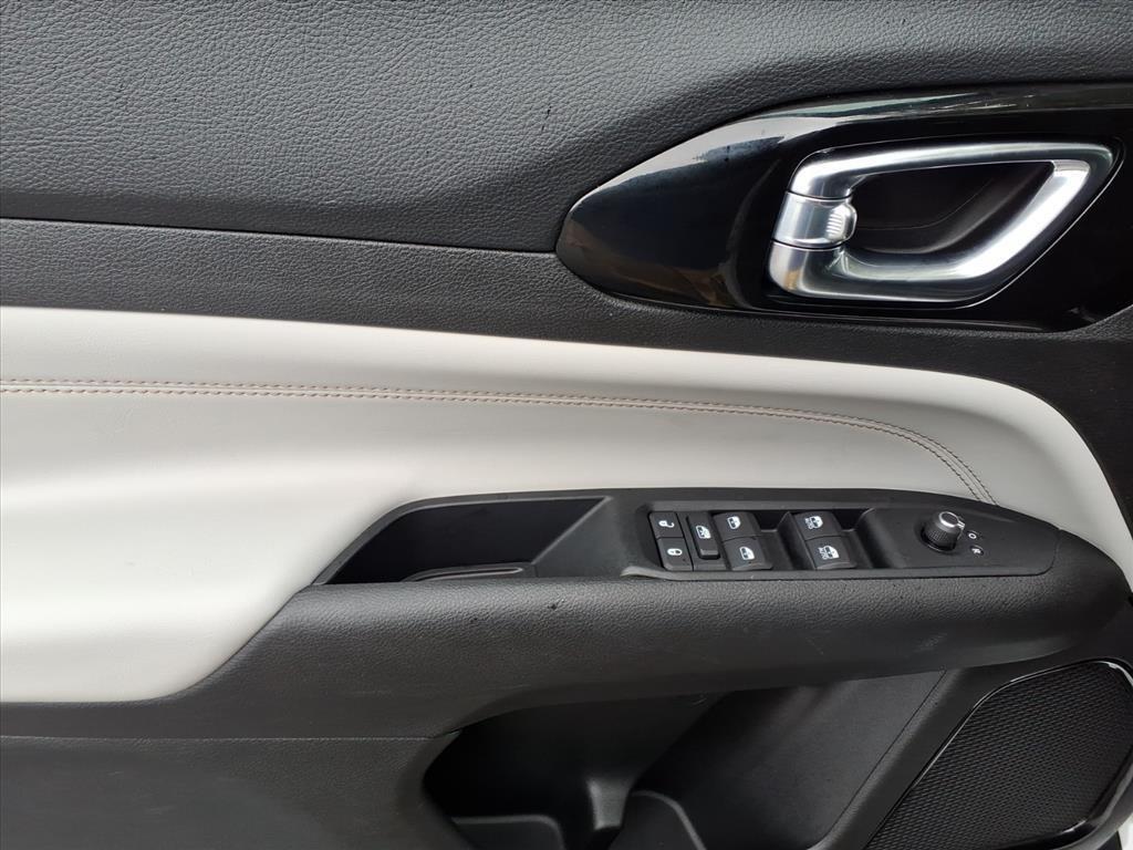 used 2022 Jeep Compass car, priced at $21,500