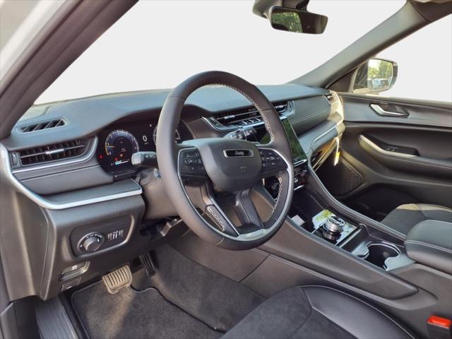 new 2025 Jeep Grand Cherokee L car, priced at $40,915