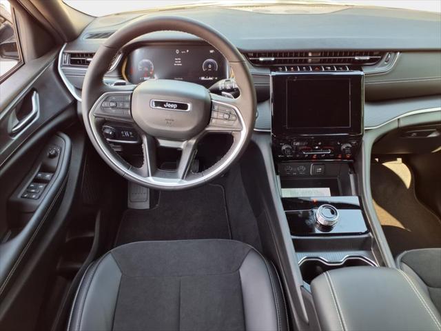 new 2025 Jeep Grand Cherokee L car, priced at $40,915