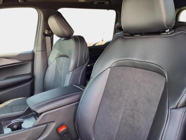 new 2025 Jeep Grand Cherokee L car, priced at $40,915