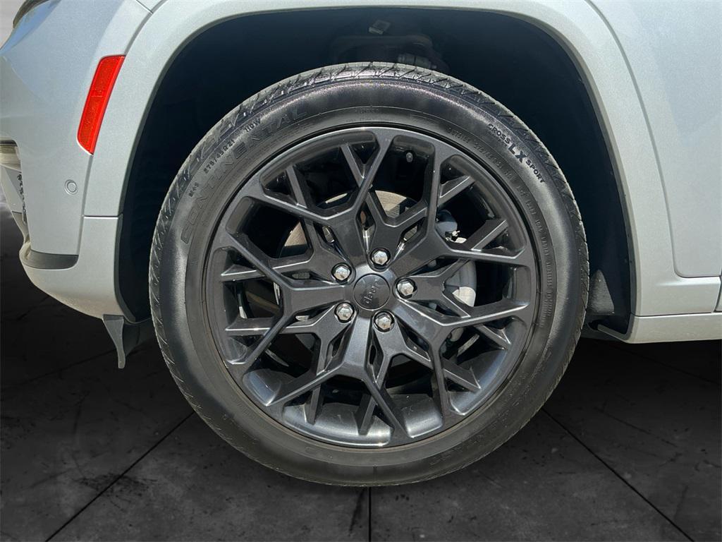 used 2024 Jeep Grand Cherokee L car, priced at $49,500