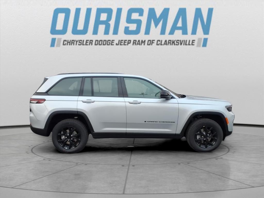 new 2025 Jeep Grand Cherokee car, priced at $34,498