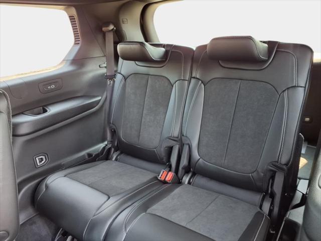 new 2025 Jeep Grand Cherokee L car, priced at $42,271