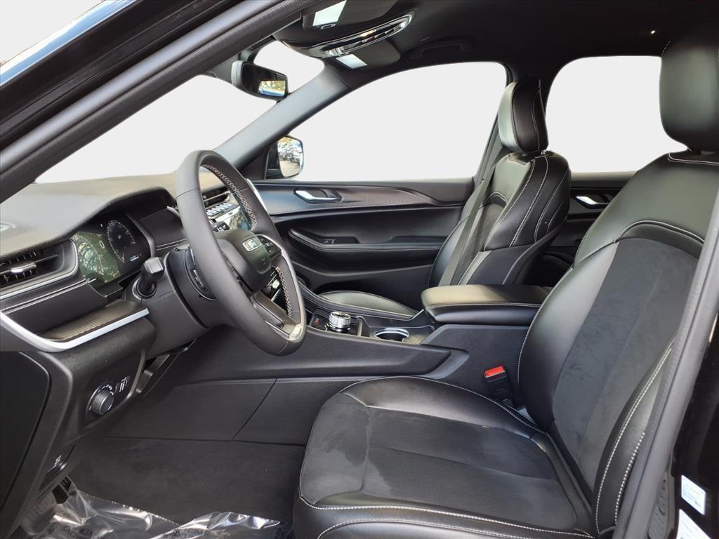 used 2024 Jeep Grand Cherokee L car, priced at $30,200