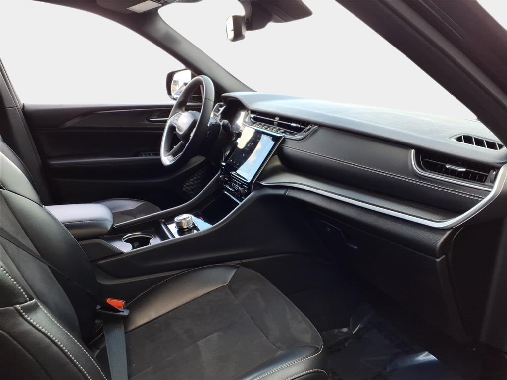 used 2024 Jeep Grand Cherokee L car, priced at $30,200