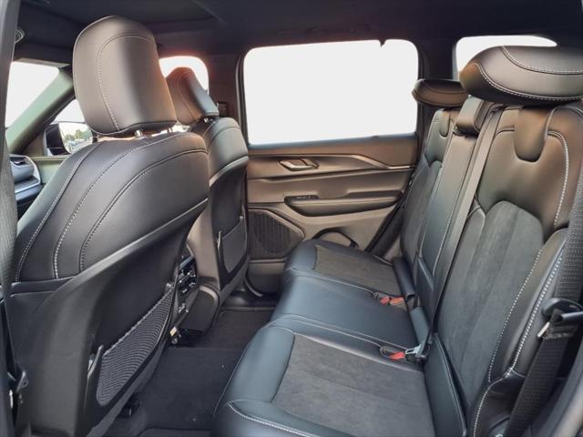new 2025 Jeep Grand Cherokee car, priced at $35,515