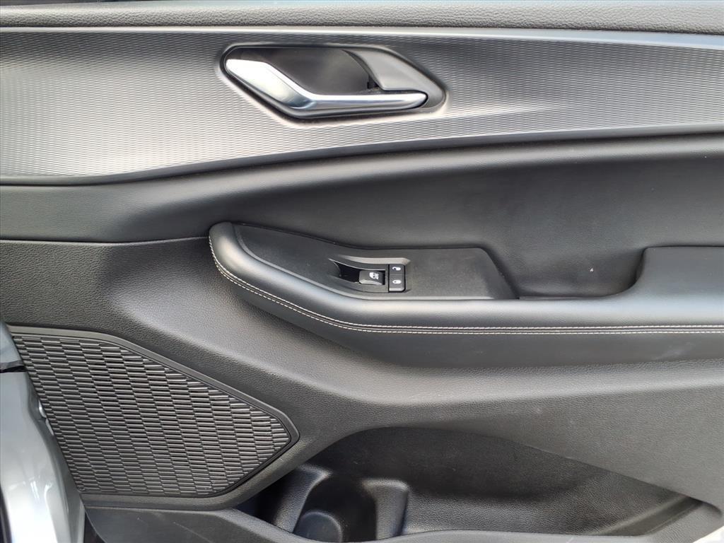 used 2024 Jeep Grand Cherokee L car, priced at $29,158