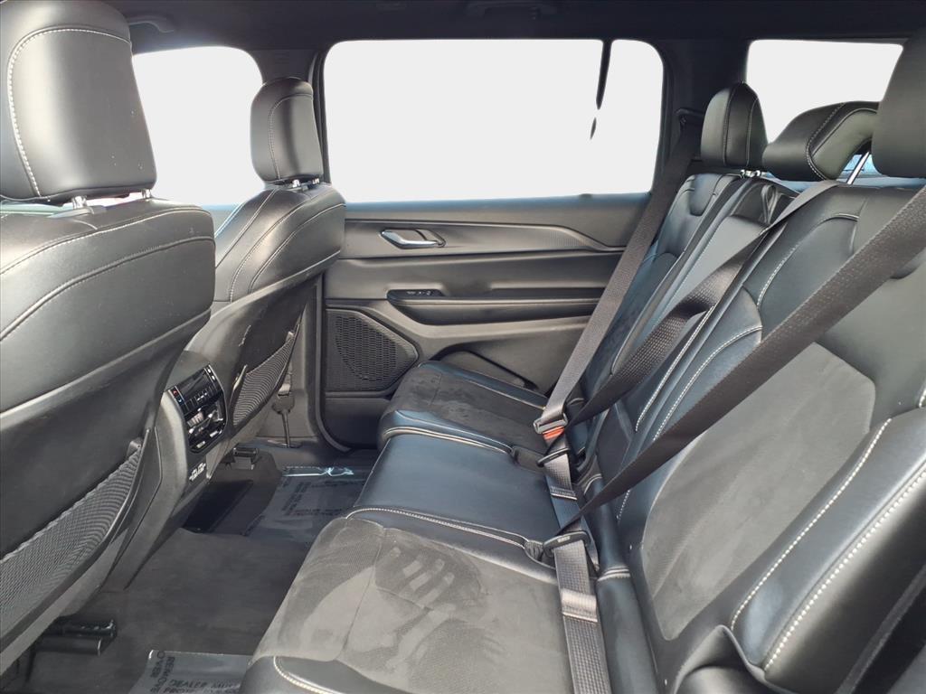 used 2024 Jeep Grand Cherokee L car, priced at $29,158