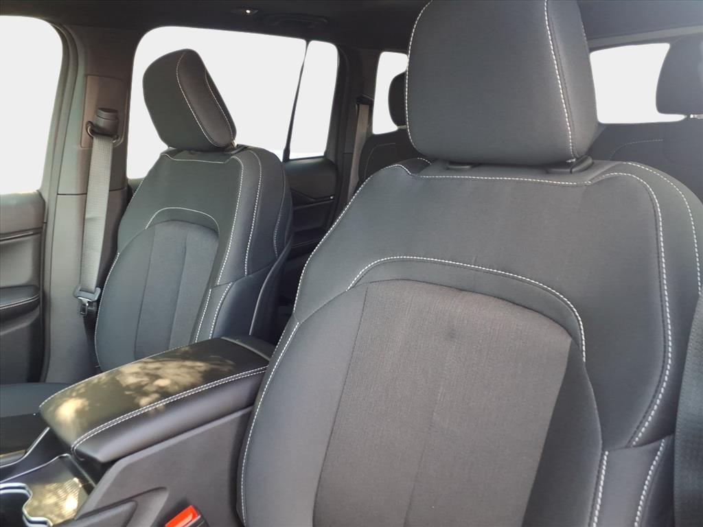 new 2025 Jeep Grand Cherokee car, priced at $31,303