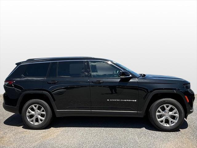 new 2024 Jeep Grand Cherokee L car, priced at $53,095