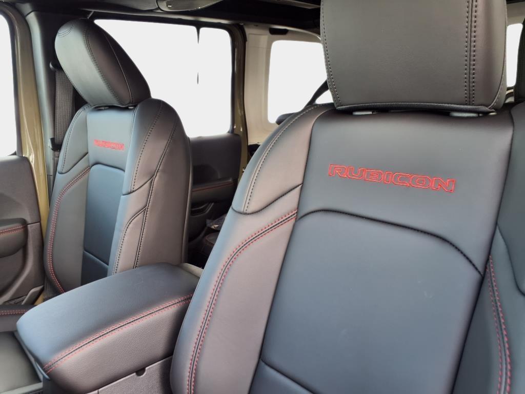 new 2025 Jeep Wrangler car, priced at $54,276