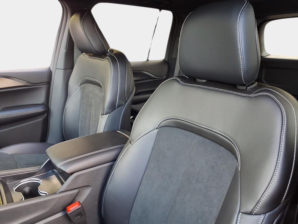 new 2025 Jeep Grand Cherokee car, priced at $34,498