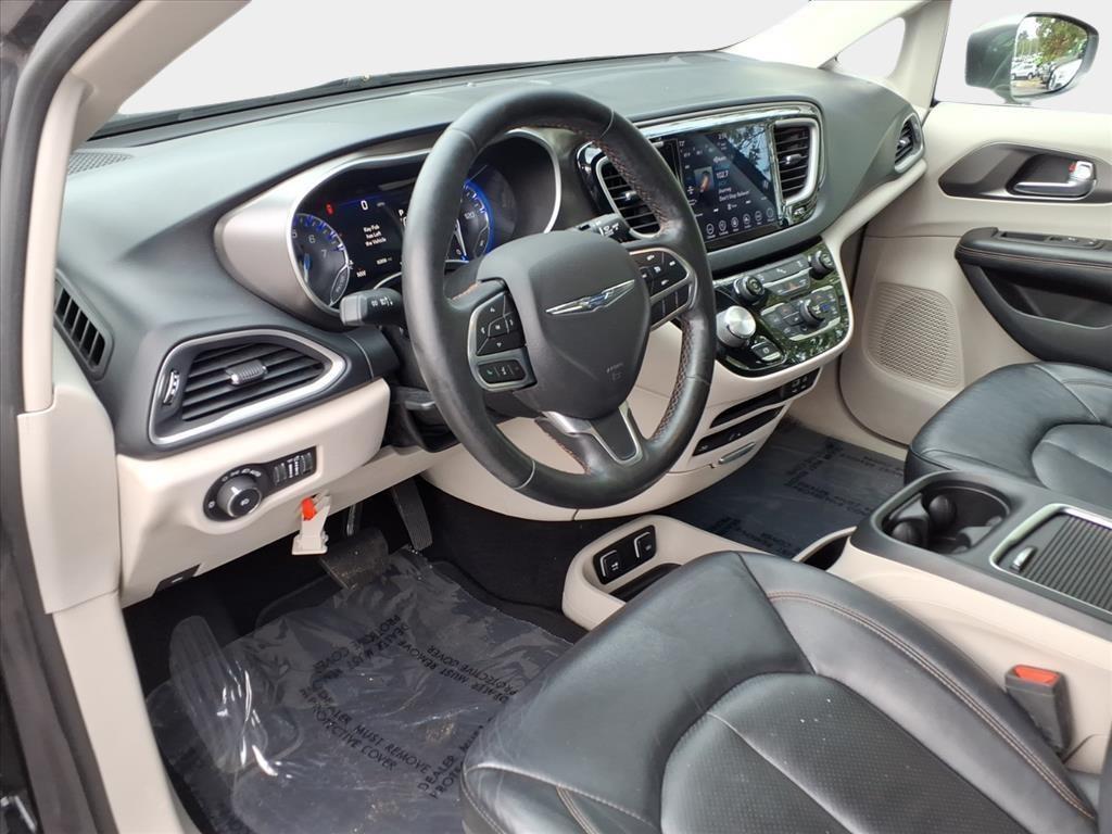 used 2020 Chrysler Pacifica car, priced at $21,000