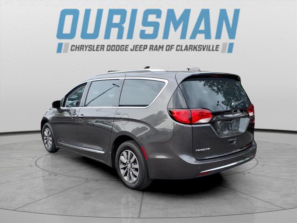 used 2020 Chrysler Pacifica car, priced at $21,000