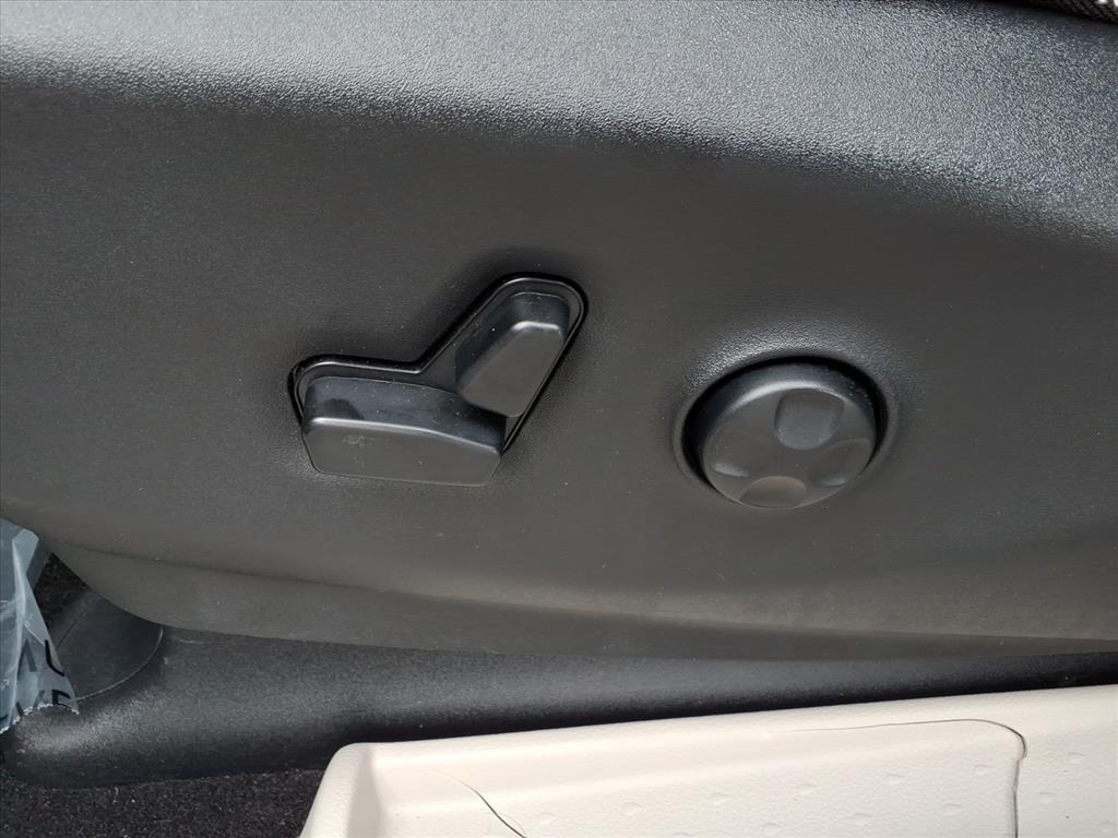 used 2020 Chrysler Pacifica car, priced at $21,000