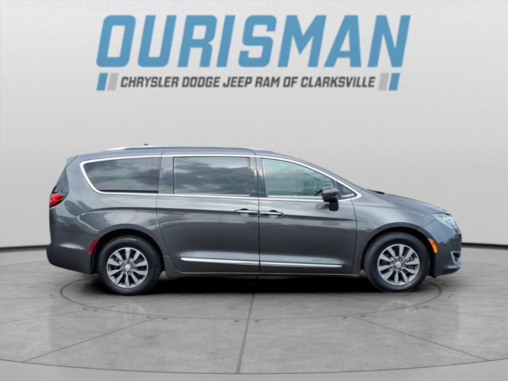 used 2020 Chrysler Pacifica car, priced at $21,000