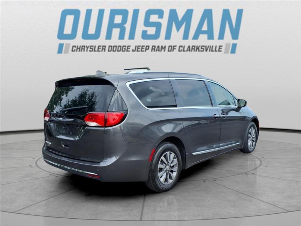 used 2020 Chrysler Pacifica car, priced at $21,000