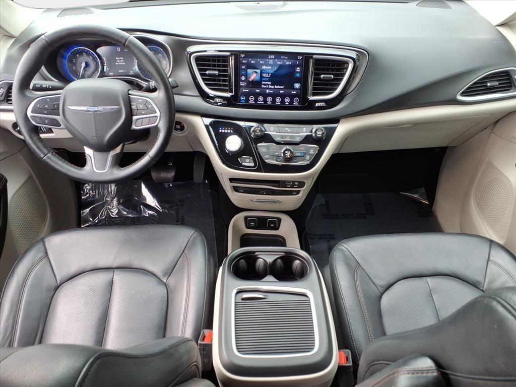 used 2020 Chrysler Pacifica car, priced at $21,000