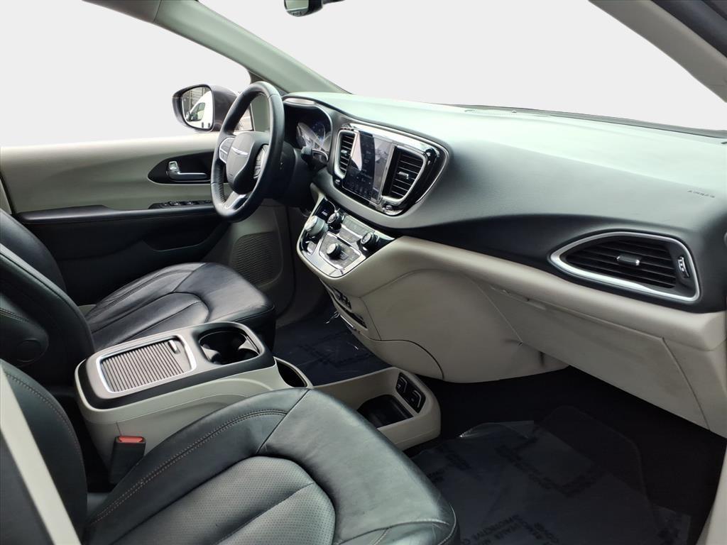 used 2020 Chrysler Pacifica car, priced at $21,000