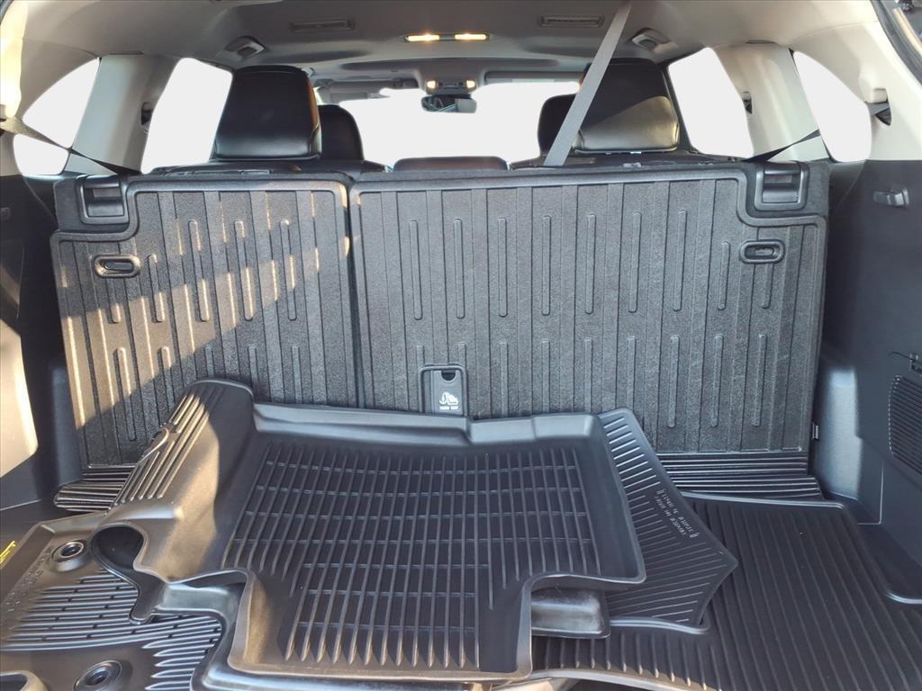 used 2021 Toyota Highlander car, priced at $31,700