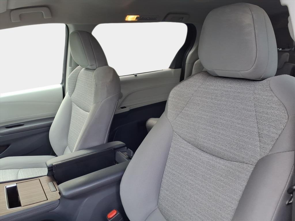 used 2023 Toyota Sienna car, priced at $33,900