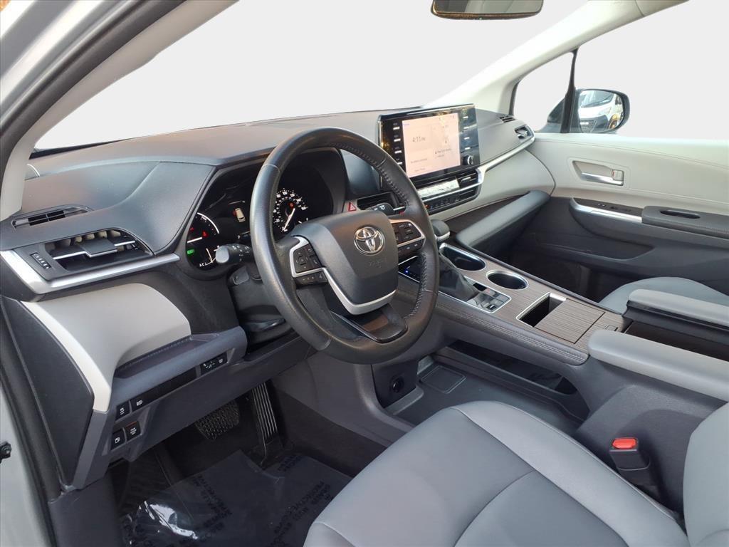 used 2023 Toyota Sienna car, priced at $34,900