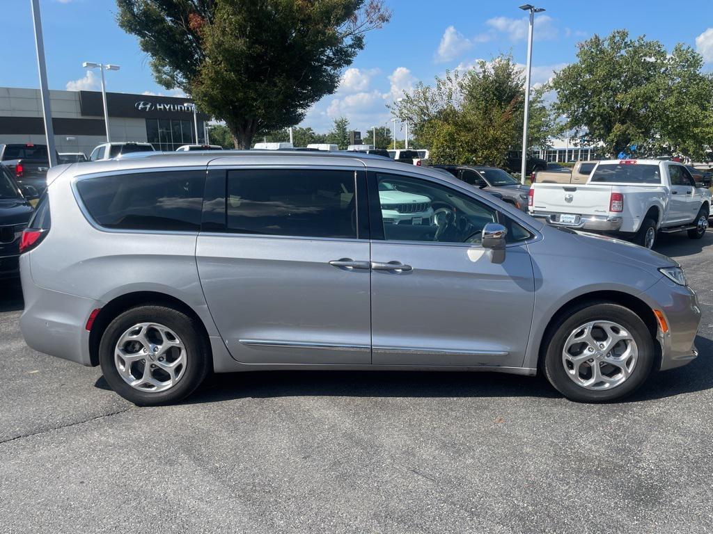 used 2021 Chrysler Pacifica car, priced at $28,101