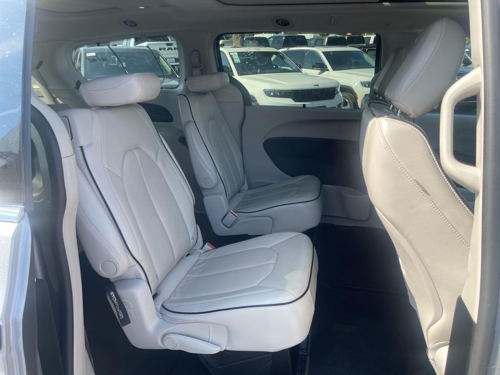 used 2021 Chrysler Pacifica car, priced at $28,101