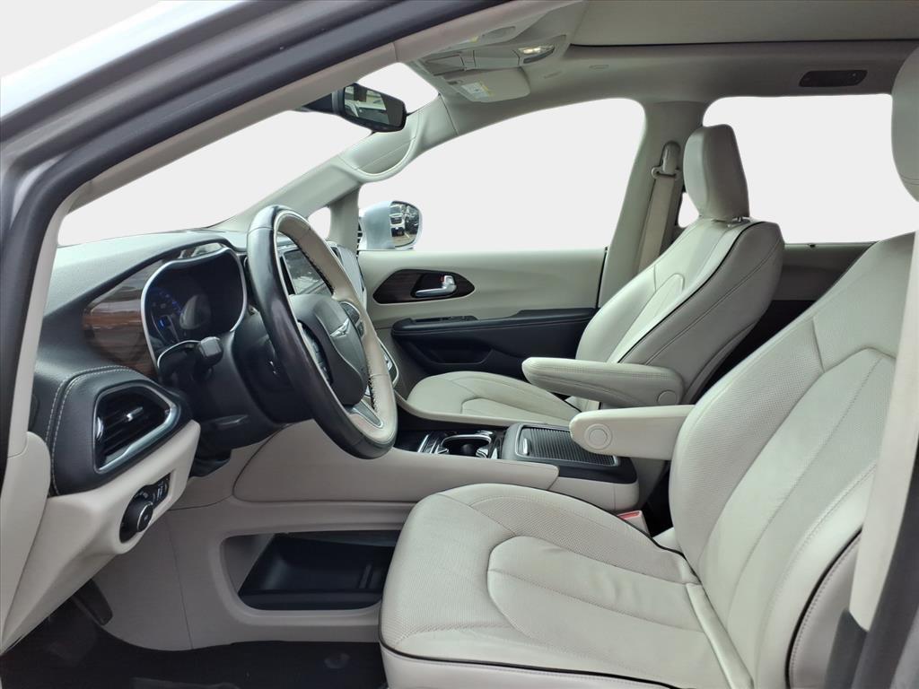 used 2021 Chrysler Pacifica car, priced at $24,995