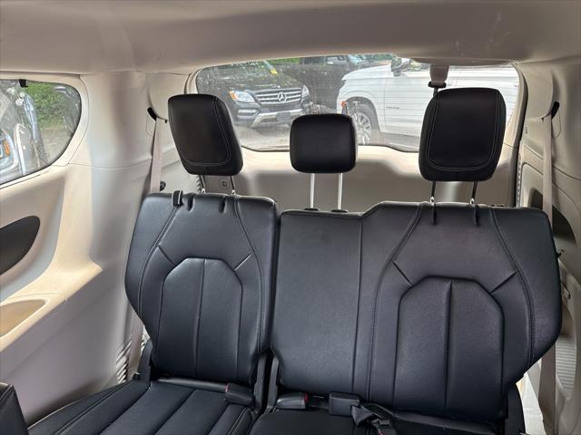 used 2022 Chrysler Pacifica car, priced at $20,000