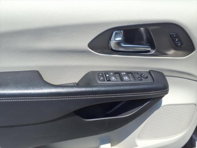 used 2022 Chrysler Pacifica car, priced at $20,000