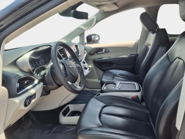 used 2022 Chrysler Pacifica car, priced at $20,000