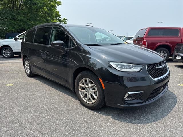 used 2022 Chrysler Pacifica car, priced at $20,000