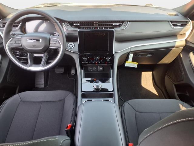 new 2025 Jeep Grand Cherokee car, priced at $38,953