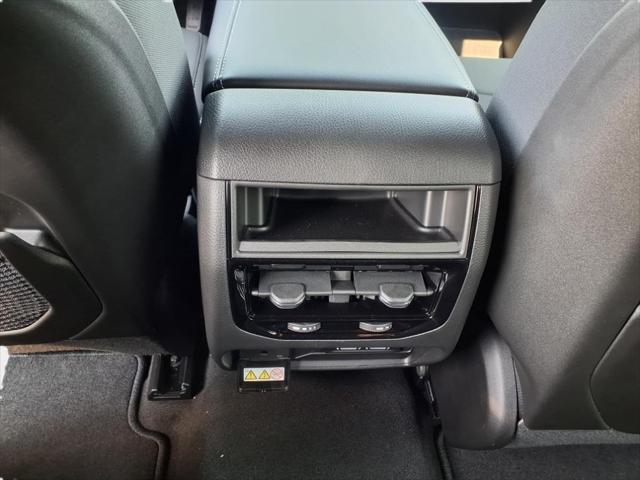 new 2025 Jeep Grand Cherokee car, priced at $38,953
