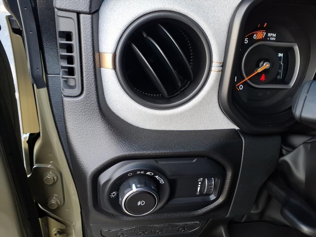 new 2025 Jeep Wrangler car, priced at $35,127